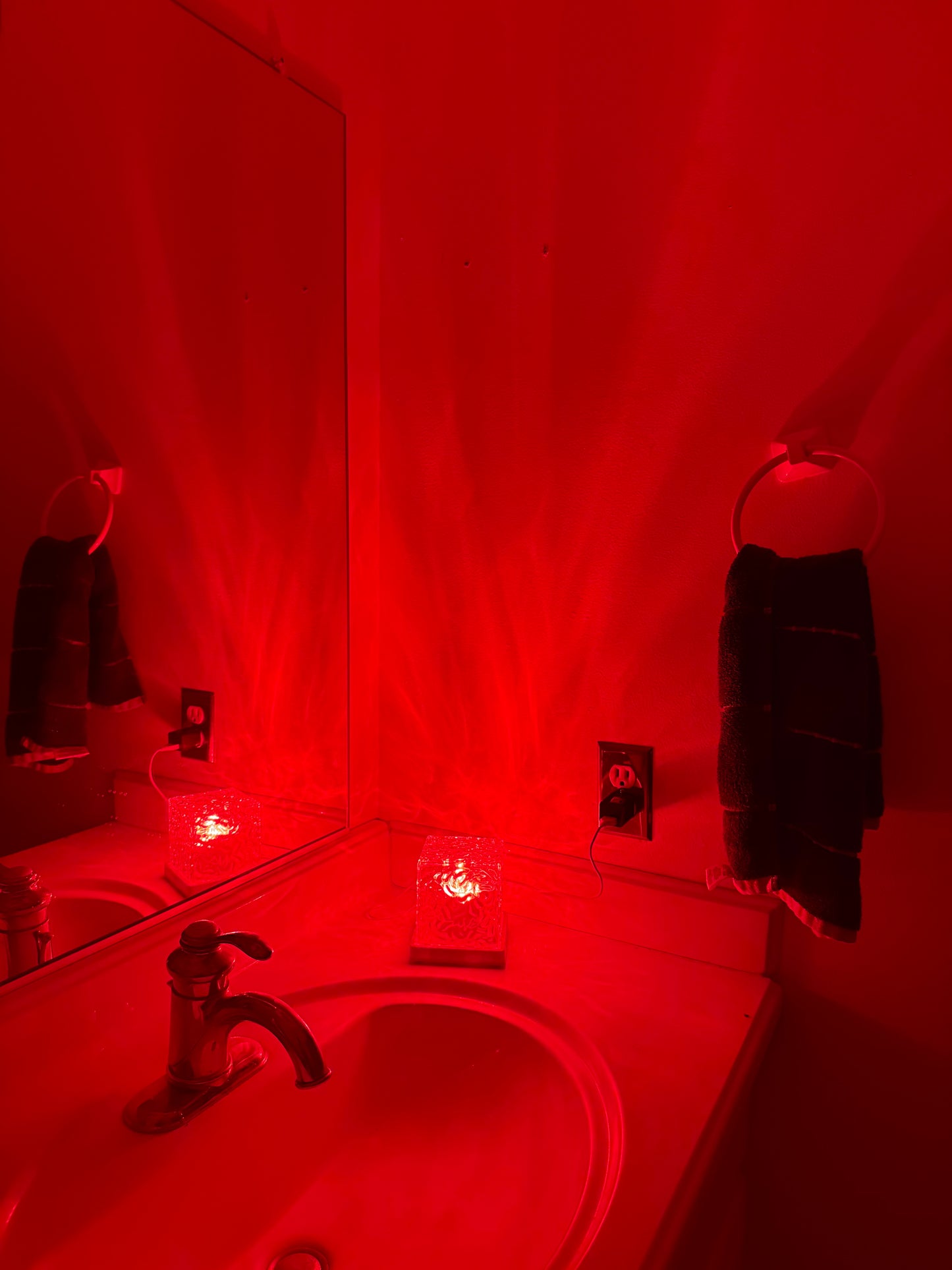16 Color Ocean Wave Projection Light